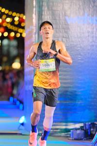 BIB: 10001
                            <button type="button" onclick="openModal(21769308)" class="btn btn-primary btn-sm float-right btn-popup" data-toggle="modal" data-target=".modal-high-quality">
                        <i class="fas fa-shopping-cart"></i> Add to Cart
                    </button>
                                            <button type="button" onclick="isThisMe(21769308, true)" class="btn btn-success btn-sm float-right btn-popup btn-isme hidden" data-toggle="tooltip" data-placement="bottom" title="นี่คือรูปของคุณใช่ไหม คลิกที่นี่เพื่อเอาเข้าอัลบั้ม">
                        <i class="fas fa-plus"></i> Add to album
                    </button>
                    <button type="button" onclick="isThisMe(21769308, false)" class="btn btn-warning btn-sm float-right btn-popup btn-isnotme hidden">
                        <i class="fas fa-ban"></i> Remove from album
                    </button>